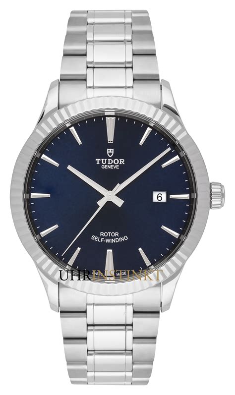 Tudor Style M12710